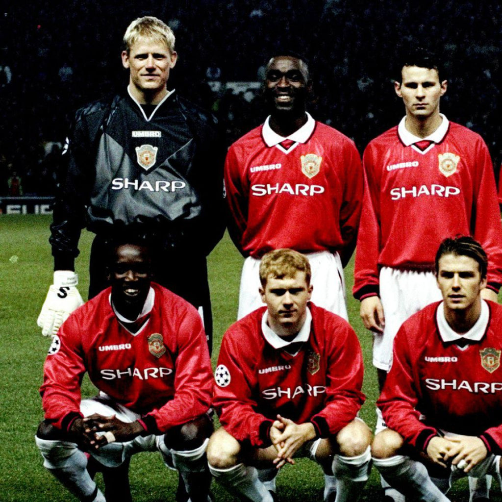 Manchester United Home 1998–1999 Manga Larga